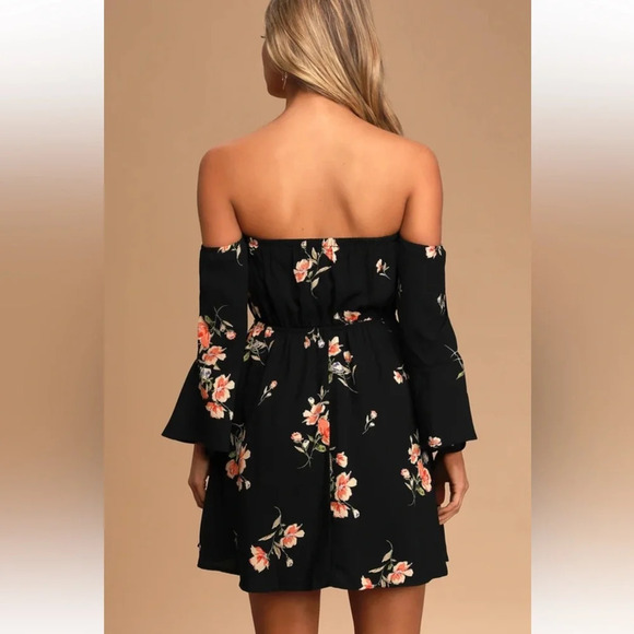 Lulus Black Floral Print Off The Shoulder Mini Dress small sexy date like  new - Picture 5 of 17